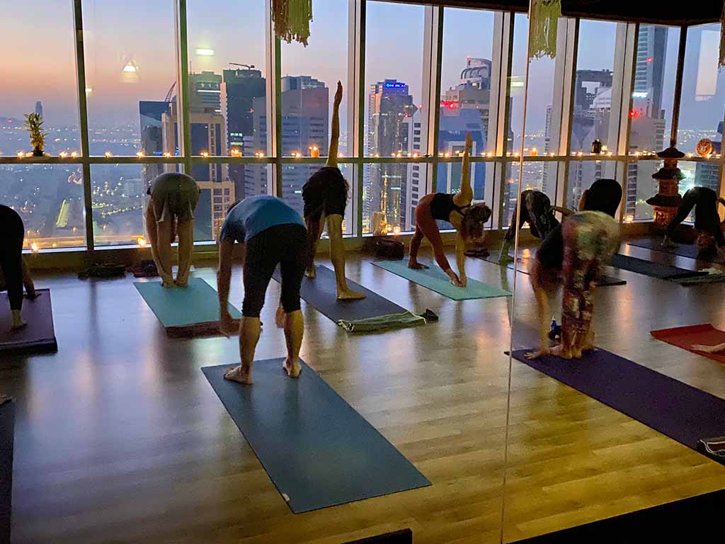 dubai-best-yoga-training-teacher-training-karma-yoga-academy-02